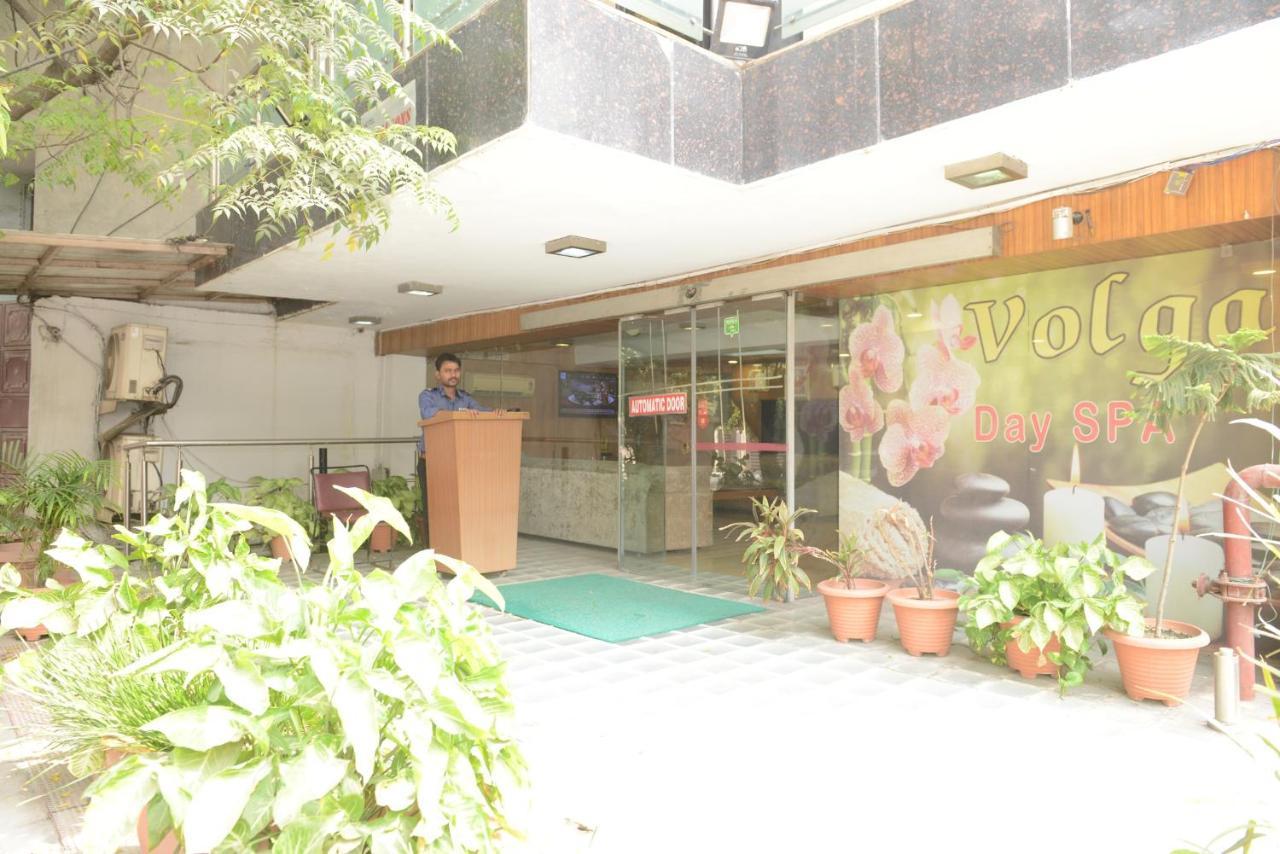 Hotel Balsons Continental Yeni Delhi Dış mekan fotoğraf