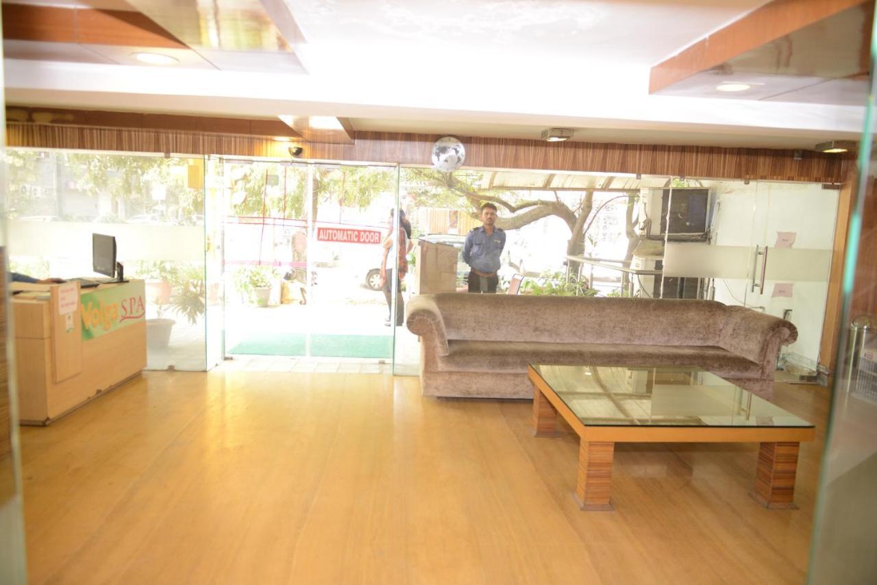 Hotel Balsons Continental Yeni Delhi Dış mekan fotoğraf